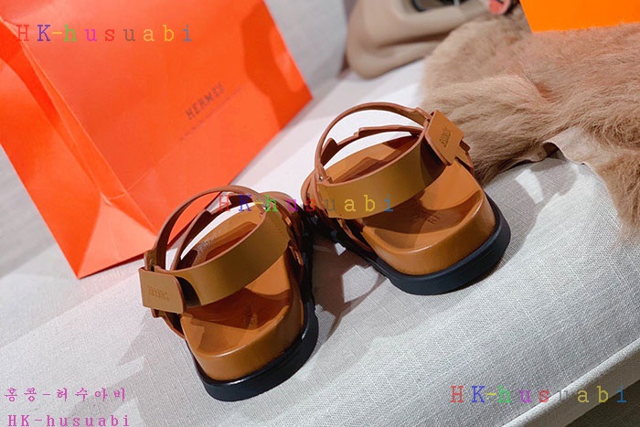 NEW 에르메스 신발 신상 H 24385550