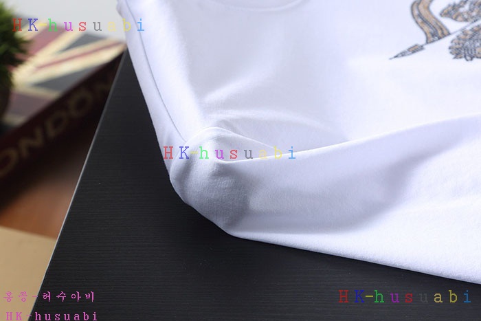 NEW 버버리 반팔티 신상 BB 225018