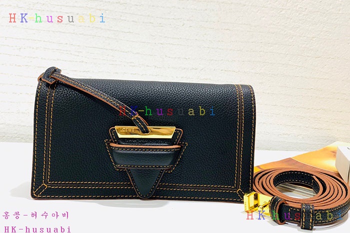 ★미러급★ 로에베 바르셀로나 숄더백  LW 668810-3