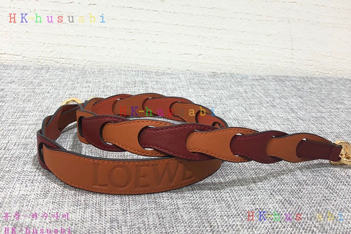 NEW 로에베 가죽 스트랩  LW 399240