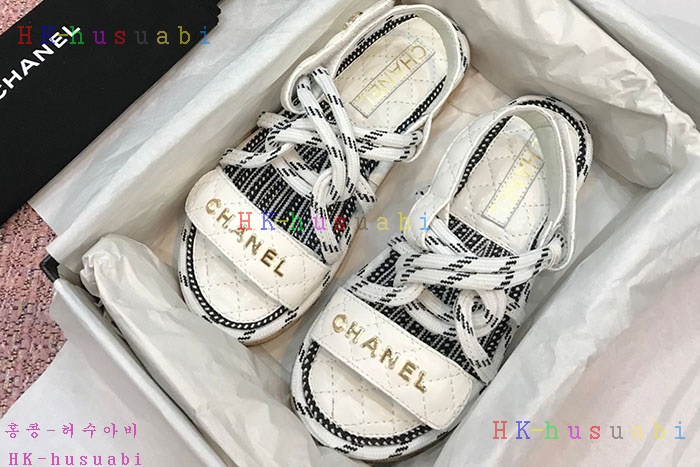 NEW  샤넬 샌들 신상 C 335255