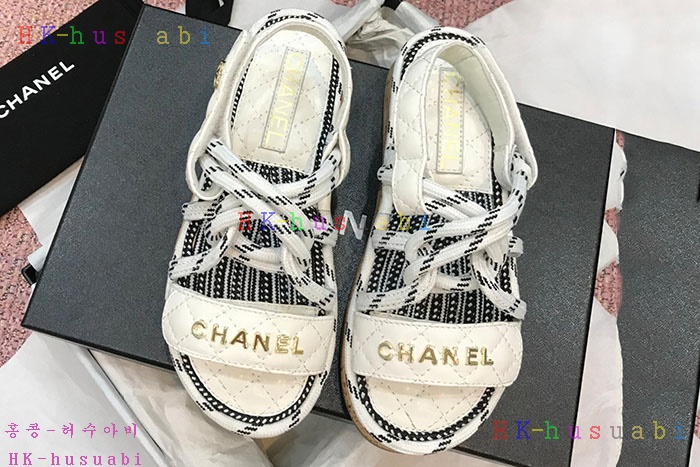 NEW  샤넬 샌들 신상 C 335255
