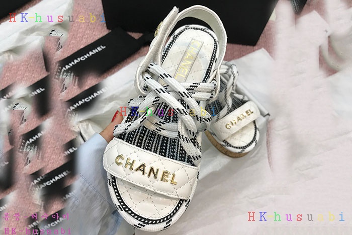 NEW  샤넬 샌들 신상 C 335255