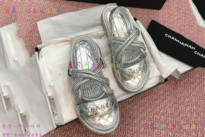 NEW  샤넬 샌들 신상 C 335256