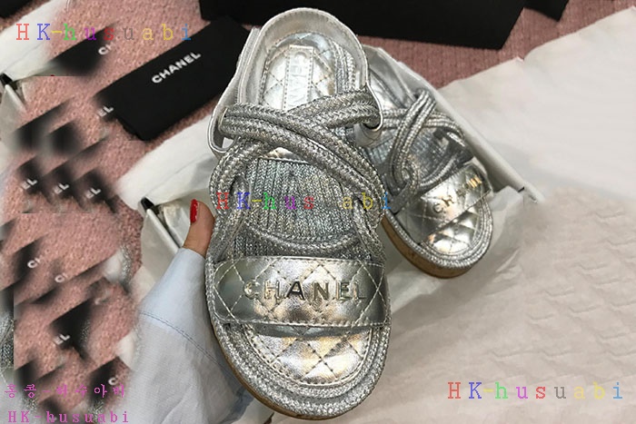 NEW  샤넬 샌들 신상 C 335256