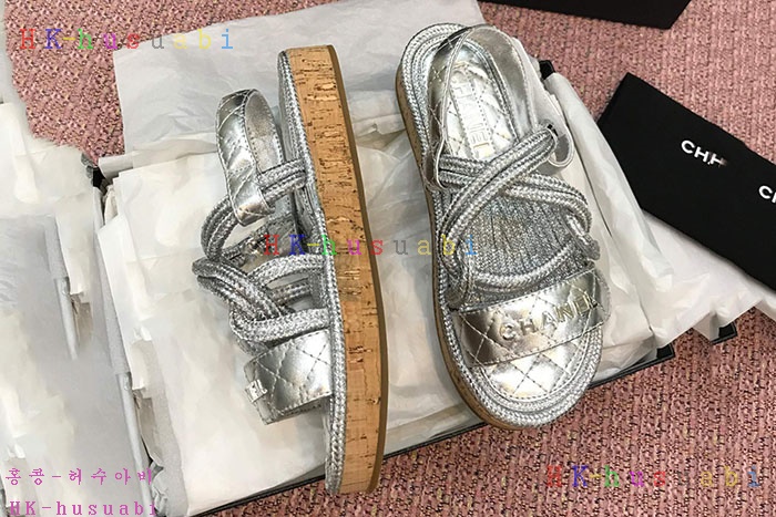 NEW  샤넬 샌들 신상 C 335256