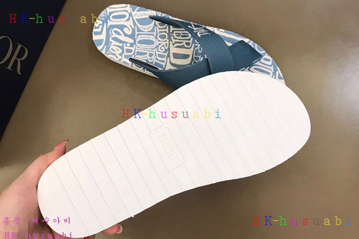 NEW 디올 슬리퍼 신상 DR 424780