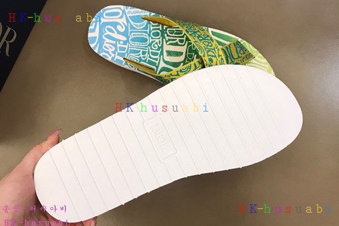 NEW 디올 슬리퍼 신상 DR 424781