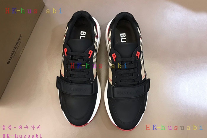 NEW 버버리 남성 스니커즈 B 585581