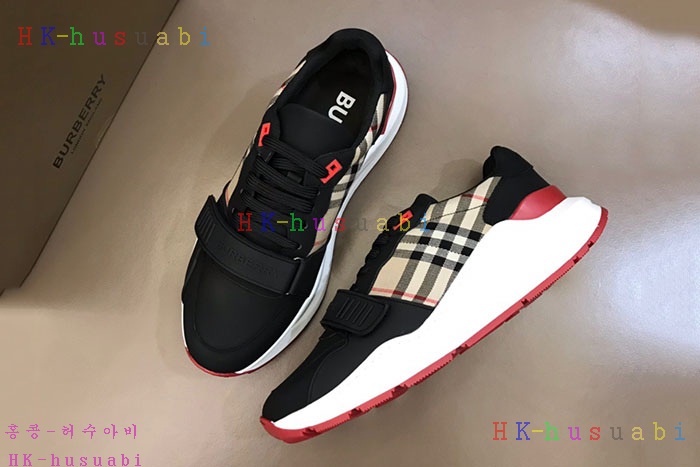 NEW 버버리 남성 스니커즈 B 585581