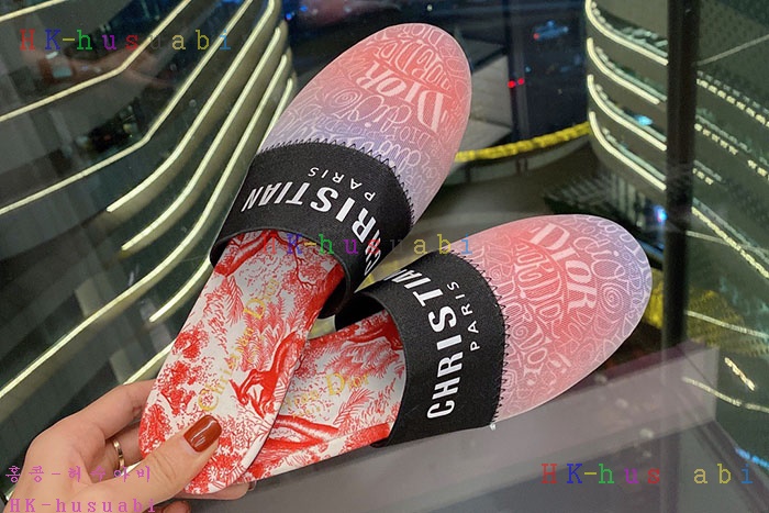 NEW 디올 슬리퍼 신상 DR 933447