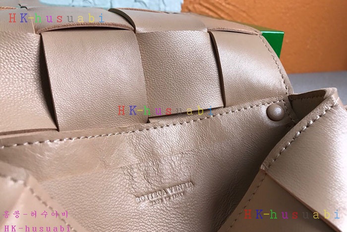 ★미러급★보테가베네타 카세트 벨트백 BV 5542823