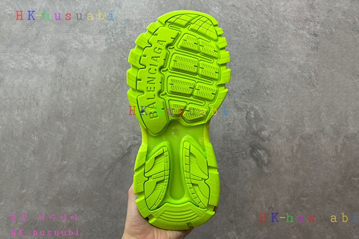 NEW 발렌시아가 샌들 신상 B 757780