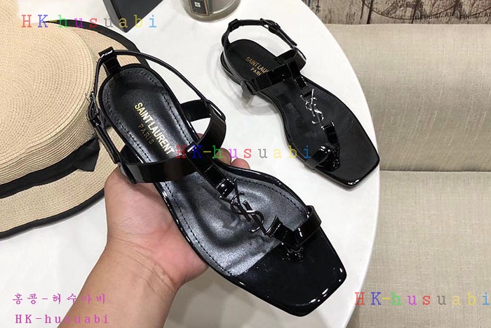 NEW 입생로랑 샌들 신상 SL 552501