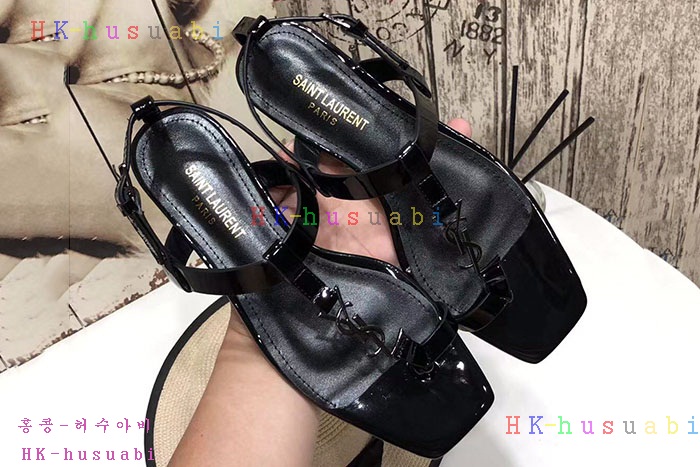 NEW 입생로랑 샌들 신상 SL 552501