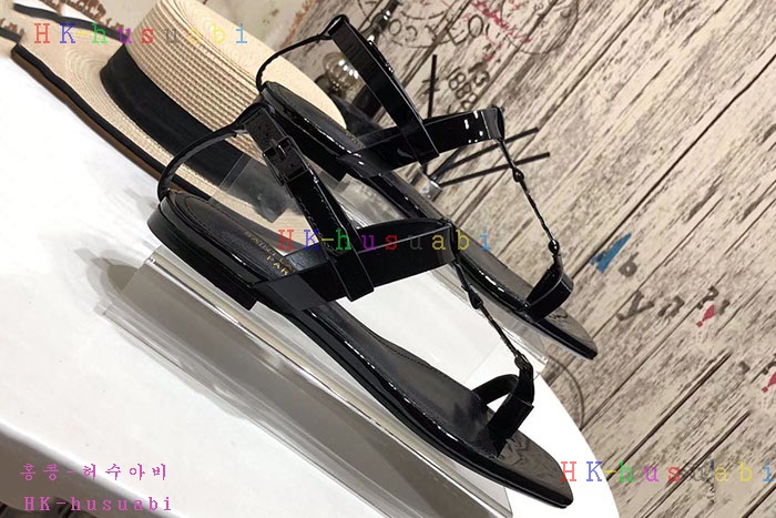 NEW 입생로랑 샌들 신상 SL 552501