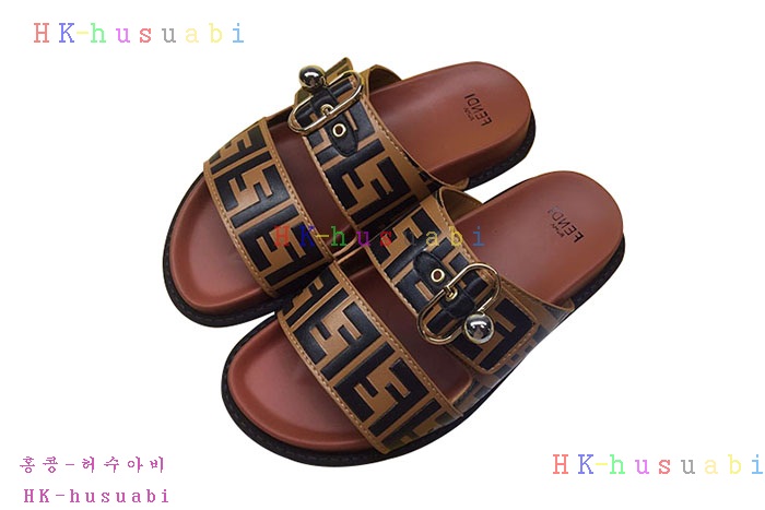 NEW 펜디 슬리퍼 신상 FD 635330