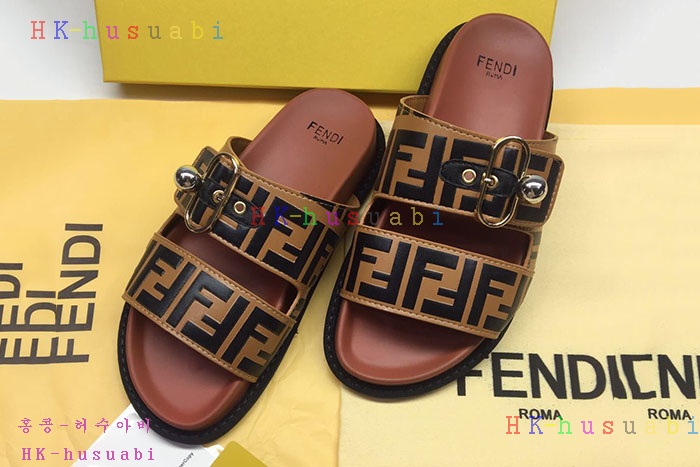 NEW 펜디 슬리퍼 신상 FD 635330