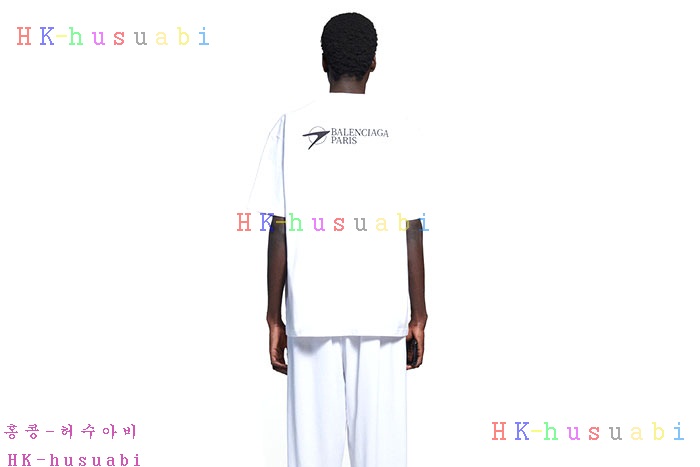 NEW 발렌시아가 반팔티 신상 B 572551