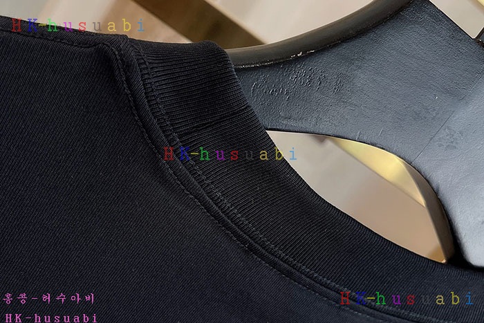 NEW 발렌시아가 반팔티 신상 B 572557