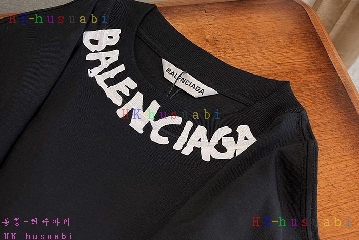 NEW 발렌시아가 반팔티 신상 B 572557