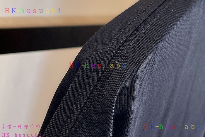 NEW 발렌시아가 반팔티 신상 B 572557
