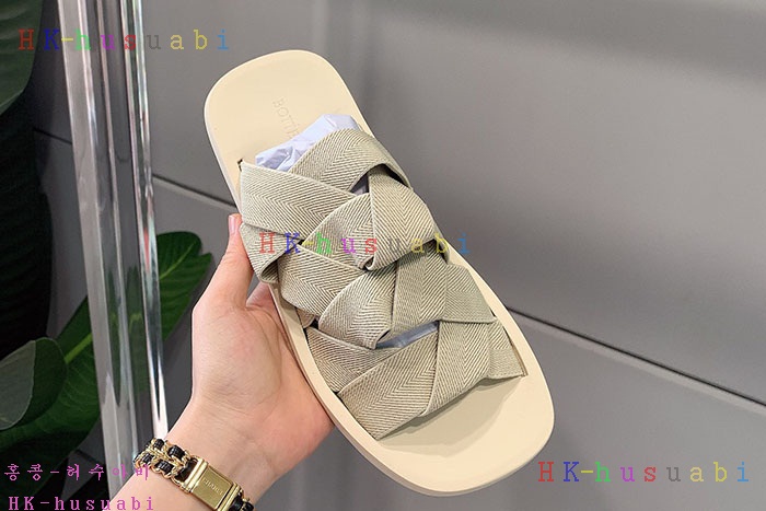 NEW 보테가베네타 슬리퍼 신상 BV 552721