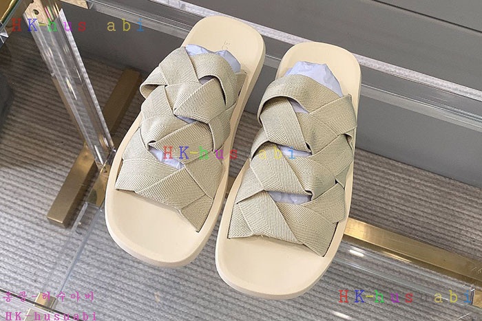 NEW 보테가베네타 슬리퍼 신상 BV 552721