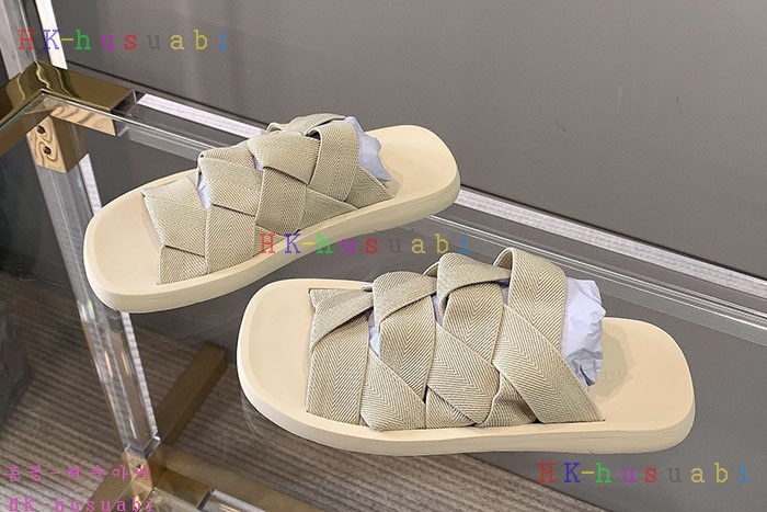 NEW 보테가베네타 슬리퍼 신상 BV 552721