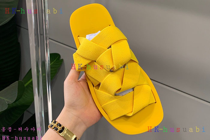 NEW 보테가베네타 슬리퍼 신상 BV 552720
