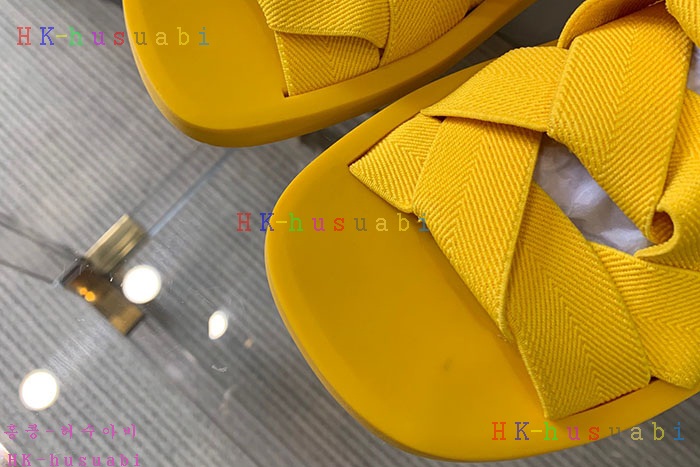 NEW 보테가베네타 슬리퍼 신상 BV 552720