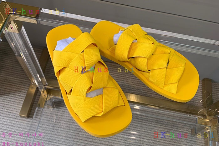 NEW 보테가베네타 슬리퍼 신상 BV 552720
