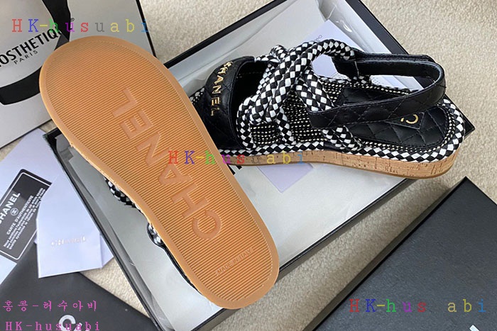 NEW 샤넬  샌들 신상 C 557290