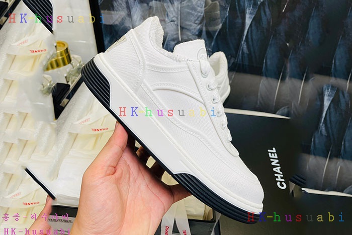 NEW 샤넬  스니커즈 신상 C 557281