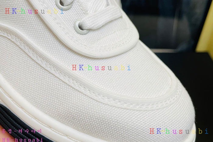 NEW 샤넬  스니커즈 신상 C 557281