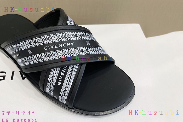NEW 지방시 남성 슬리퍼 GV 672260
