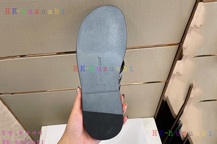 NEW 지방시 남성 슬리퍼 GV 672260