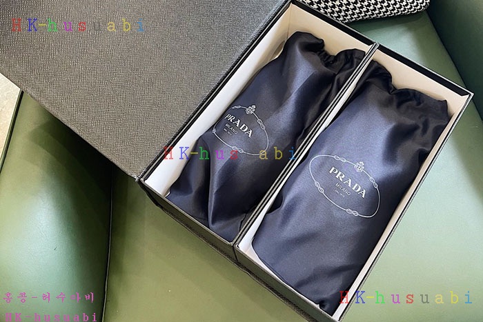 NEW 프라다 슬리퍼 신상 P 3325005