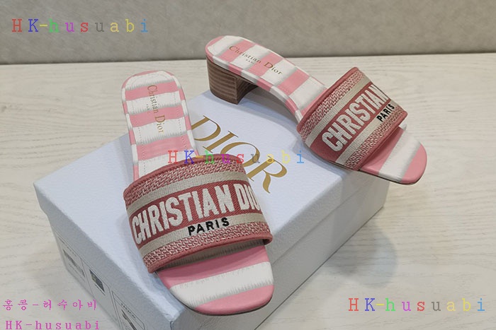 NEW 디올 슬리퍼 신상 DR 957408