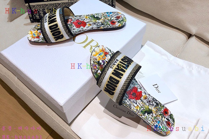 NEW 디올 슬리퍼 신상 DR 958813
