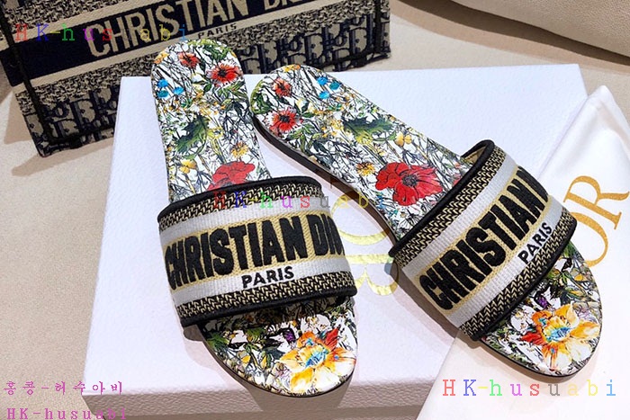 NEW 디올 슬리퍼 신상 DR 958813