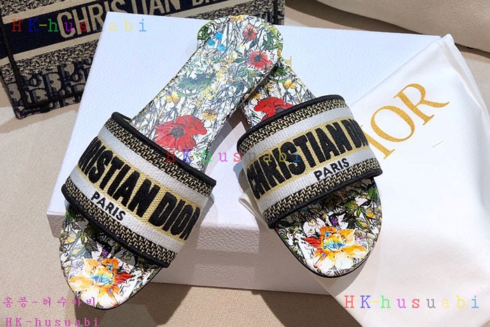 NEW 디올 슬리퍼 신상 DR 958813
