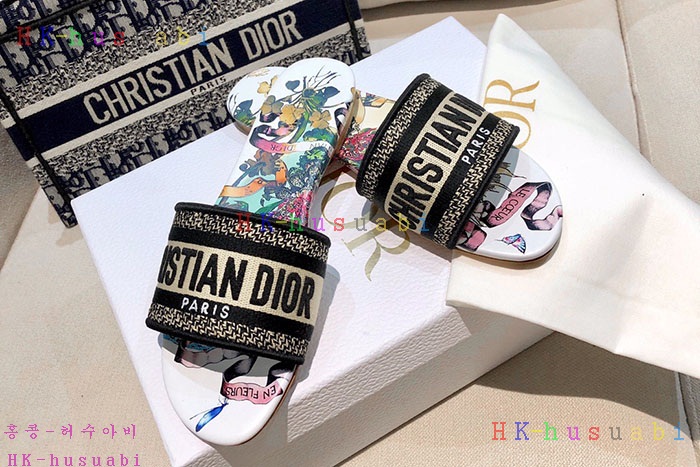 NEW 디올 슬리퍼 신상 DR 958814