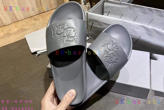 NEW 발렌시아가 슬리퍼 신상 B 922551