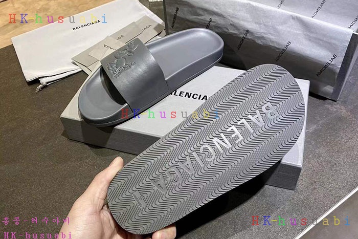 NEW 발렌시아가 슬리퍼 신상 B 922551