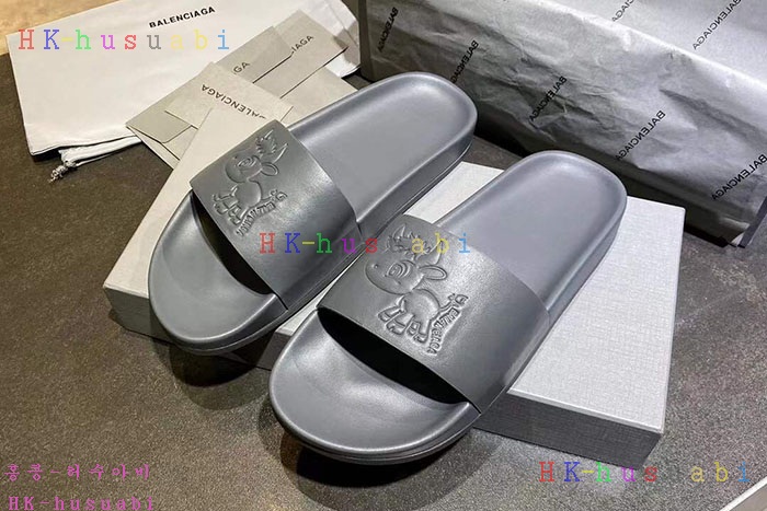 NEW 발렌시아가 슬리퍼 신상 B 922551