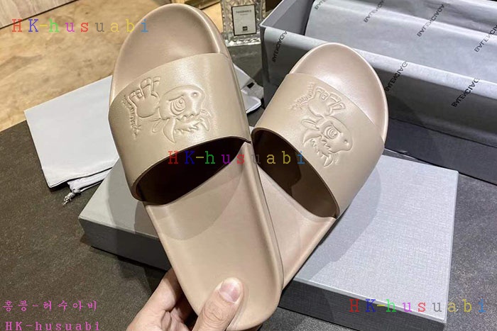 NEW 발렌시아가 슬리퍼 신상 B 922549