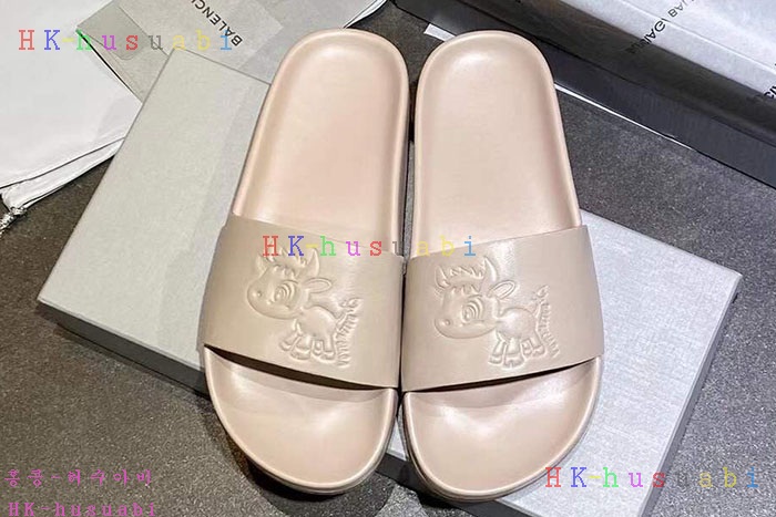 NEW 발렌시아가 슬리퍼 신상 B 922549