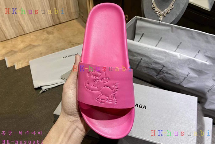 NEW 발렌시아가 슬리퍼 신상 B 922546