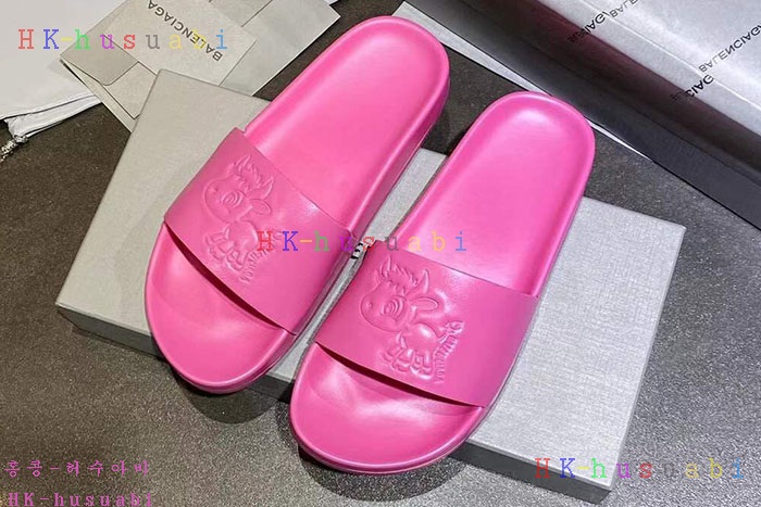 NEW 발렌시아가 슬리퍼 신상 B 922546